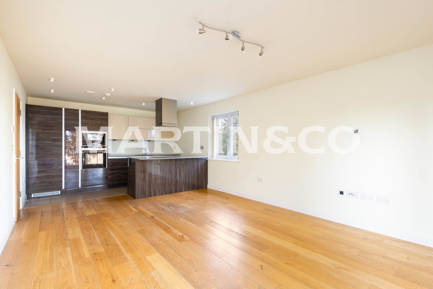 Greenacres Apartments, High Cedars