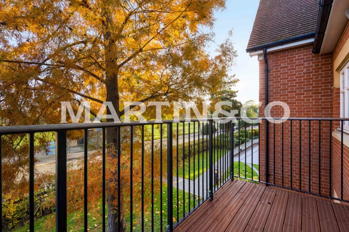 Greenacres Apartments, High Cedars