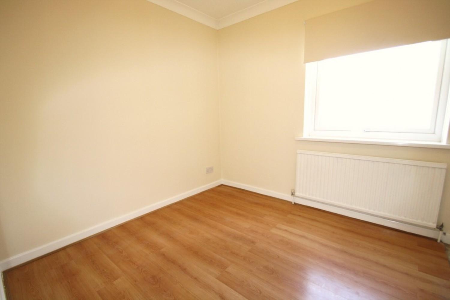 2 bedroom Flat for Letting Thurlow Court, Wanstead, London