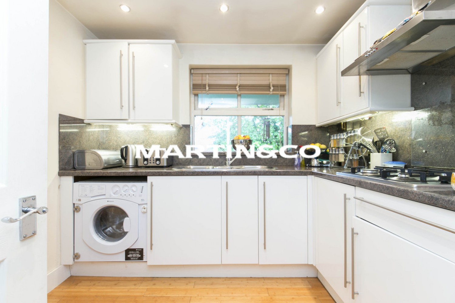 2 bedroom Flat for Letting The Ridings, Wanstead, Redbridge