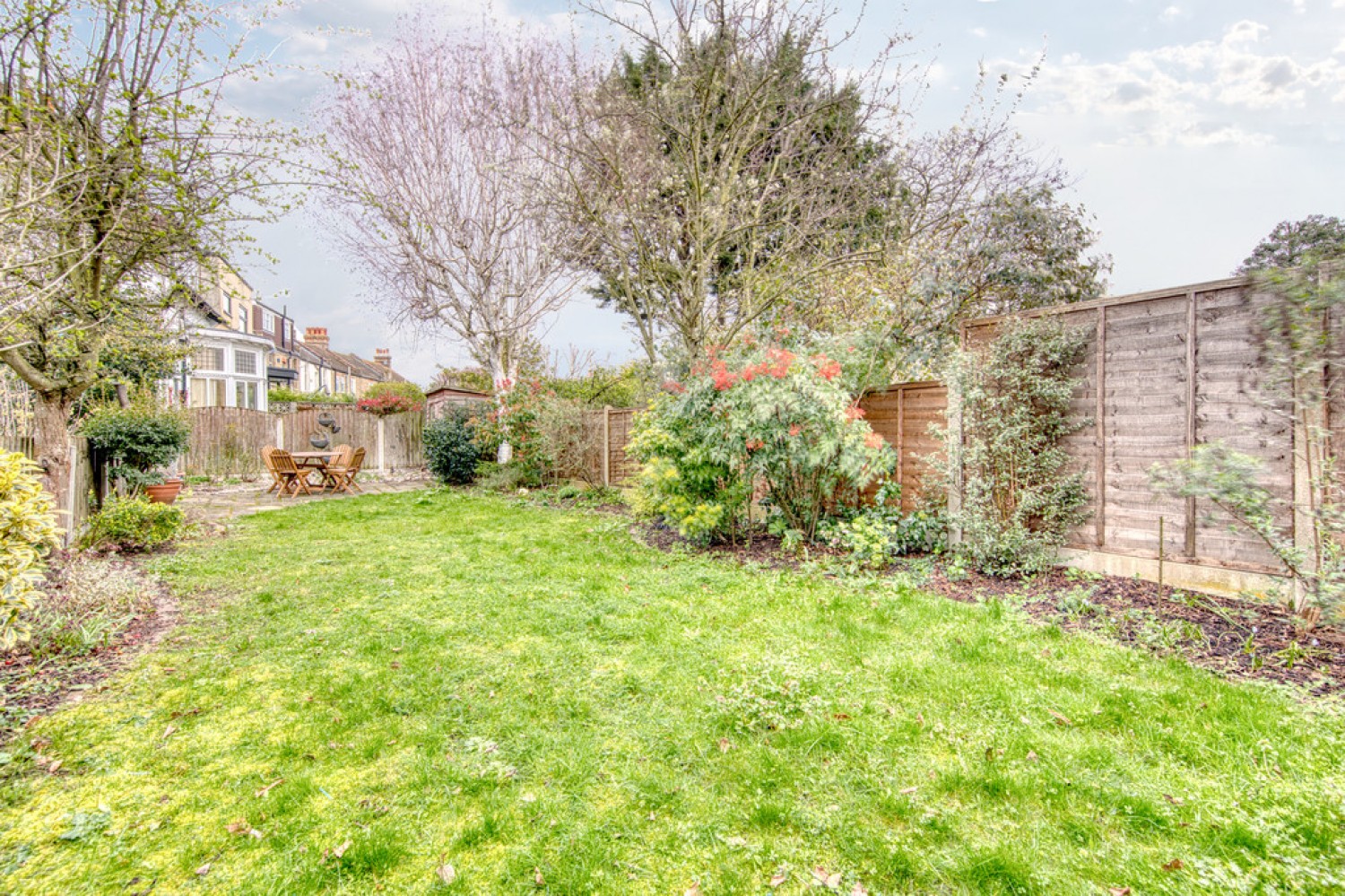 3 bedroom House for Sale Dover Road, Aldersbrook