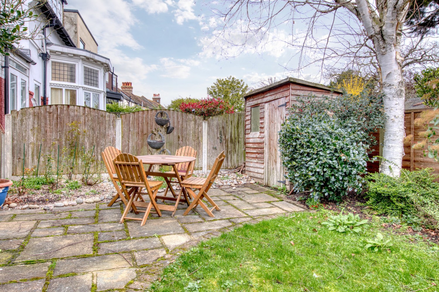 3 bedroom House for Sale Dover Road, Aldersbrook