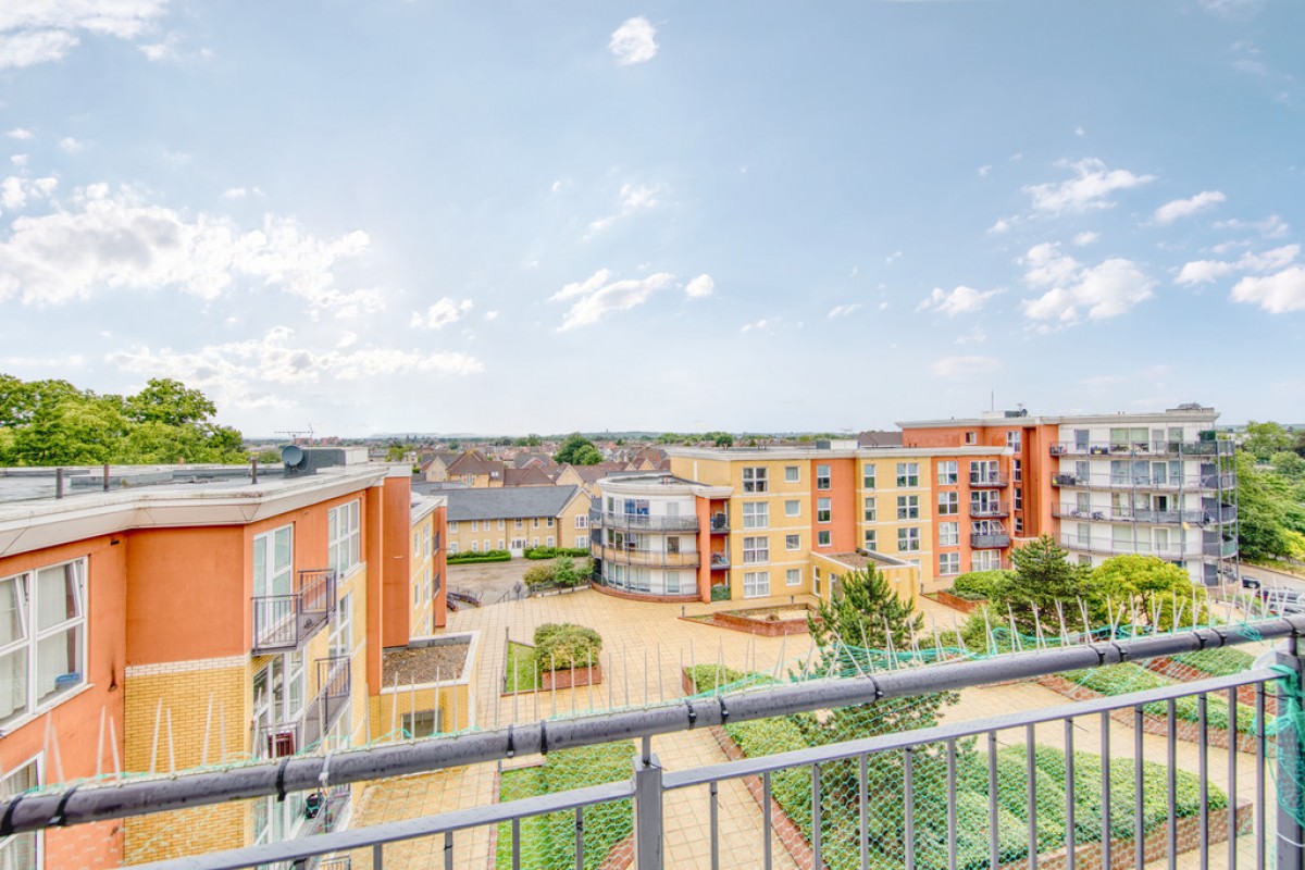 Newbury Central, Essex