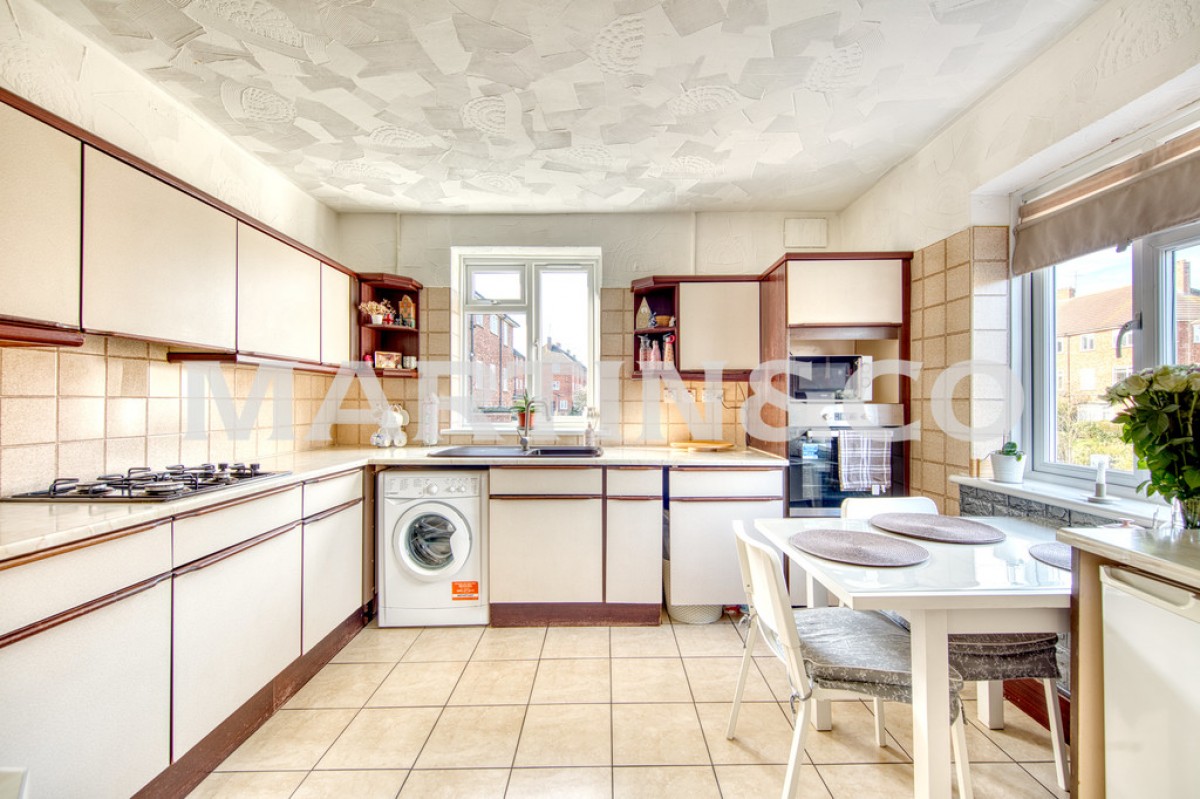 Hillyfields, Loughton