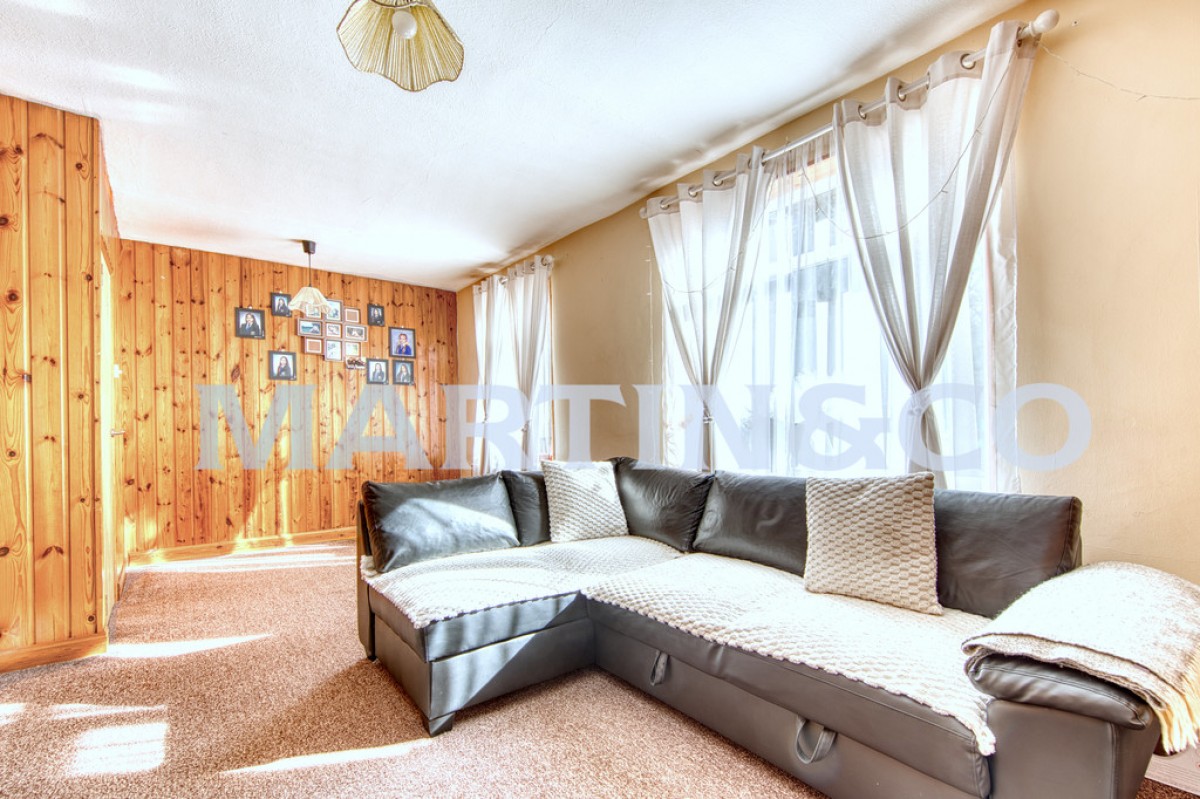 Hillyfields, Loughton