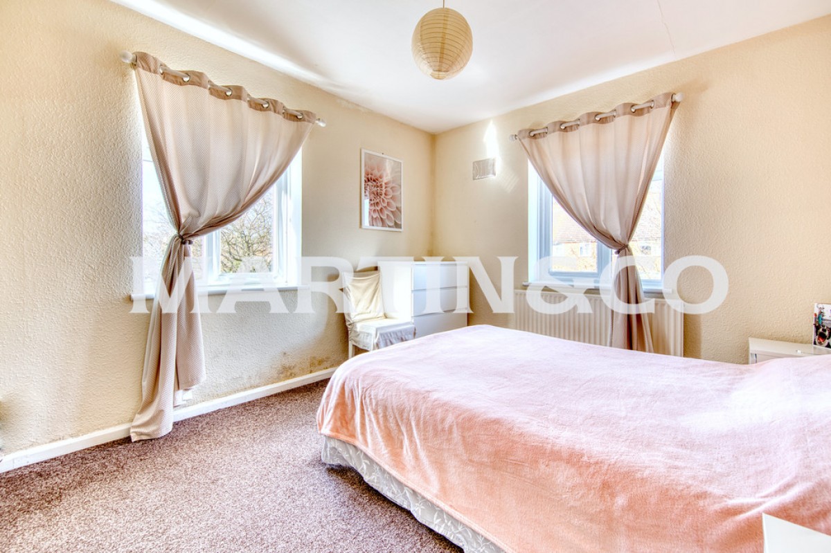 Hillyfields, Loughton