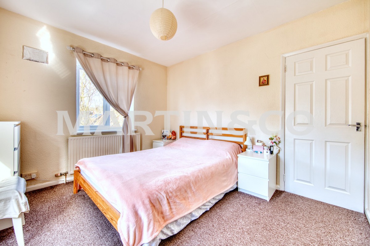 Hillyfields, Loughton