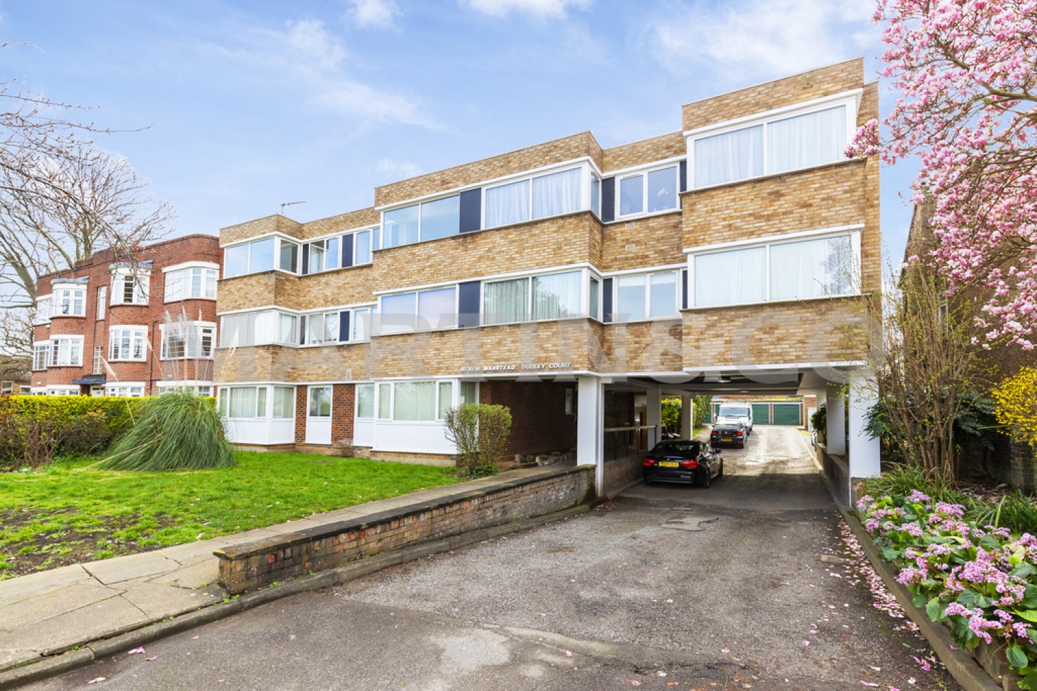 2 bedroom Flat for Letting Dudley Court, New Wanstead, Wanstead