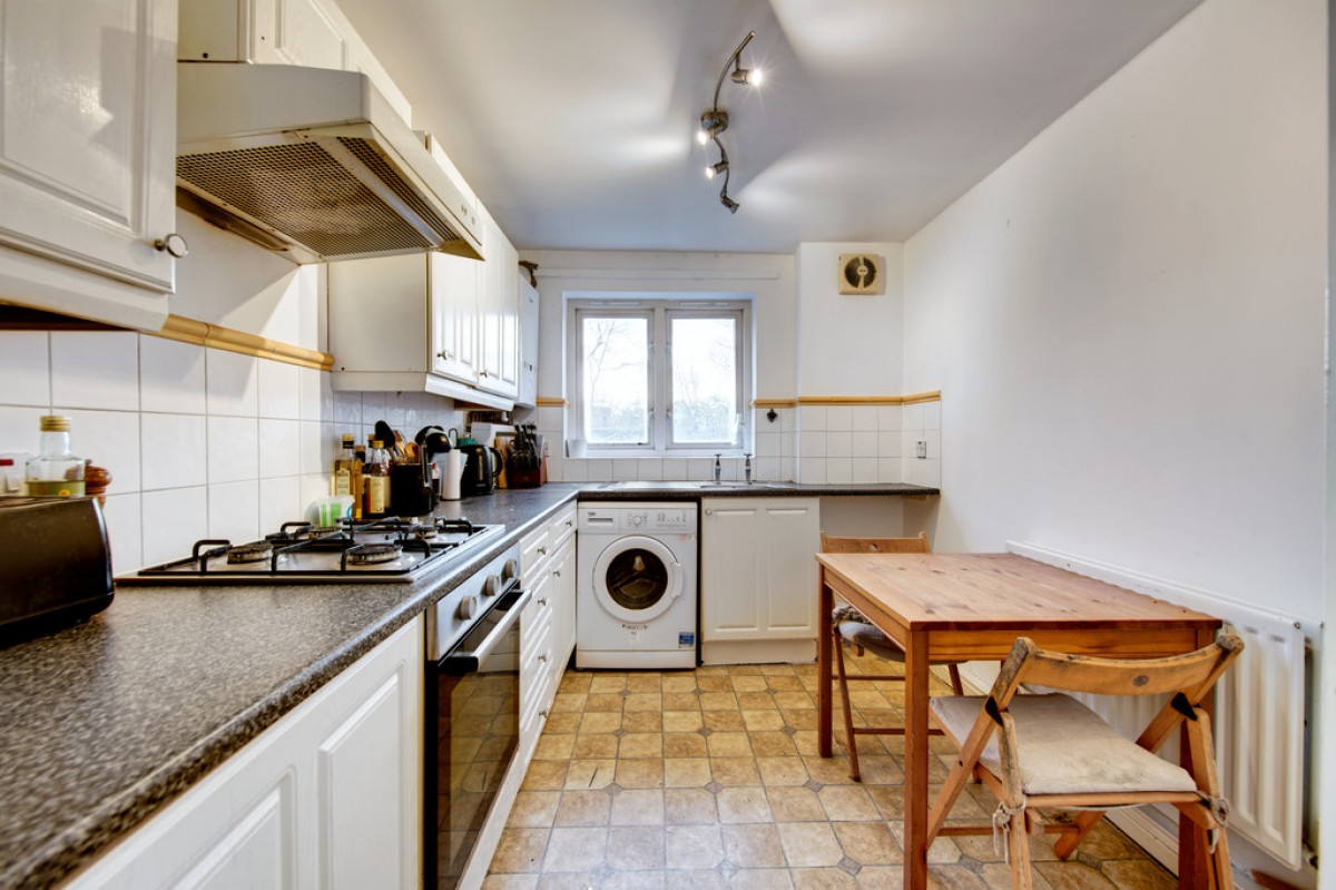Eastway, London, Hackney