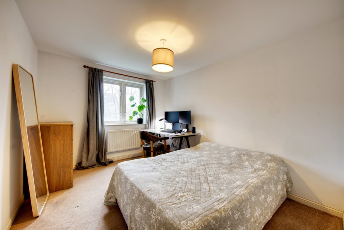Eastway, London, Hackney