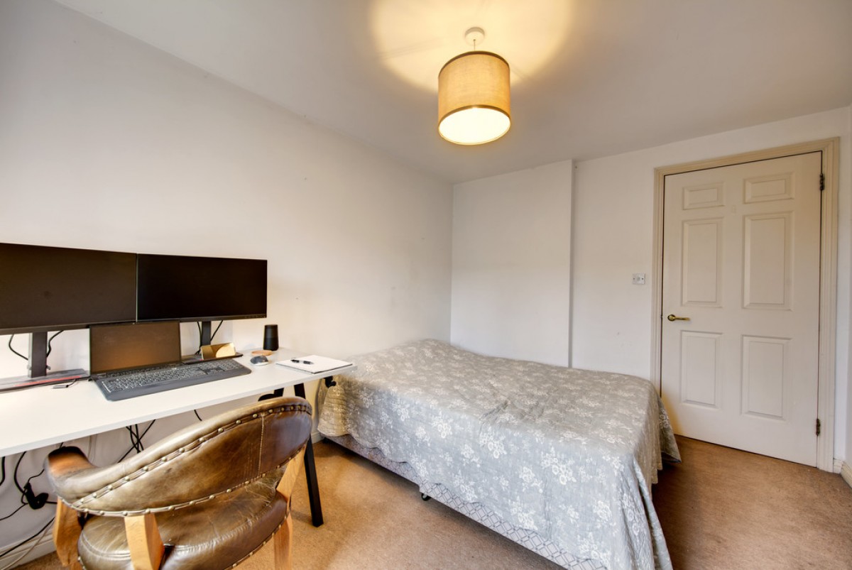 Eastway, London, Hackney