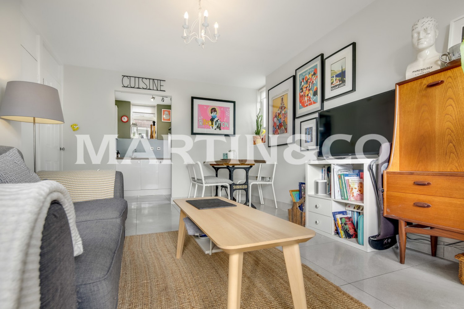 2 bedroom Flat for Letting Gardener Close, Wanstead