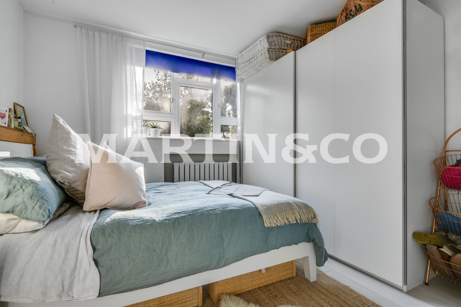 2 bedroom Flat for Letting Gardener Close, Wanstead
