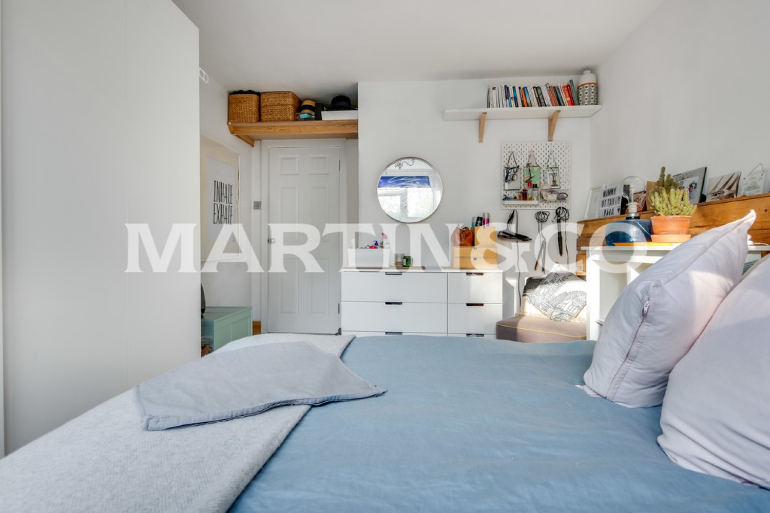 2 bedroom Flat for Letting Gardener Close, Wanstead