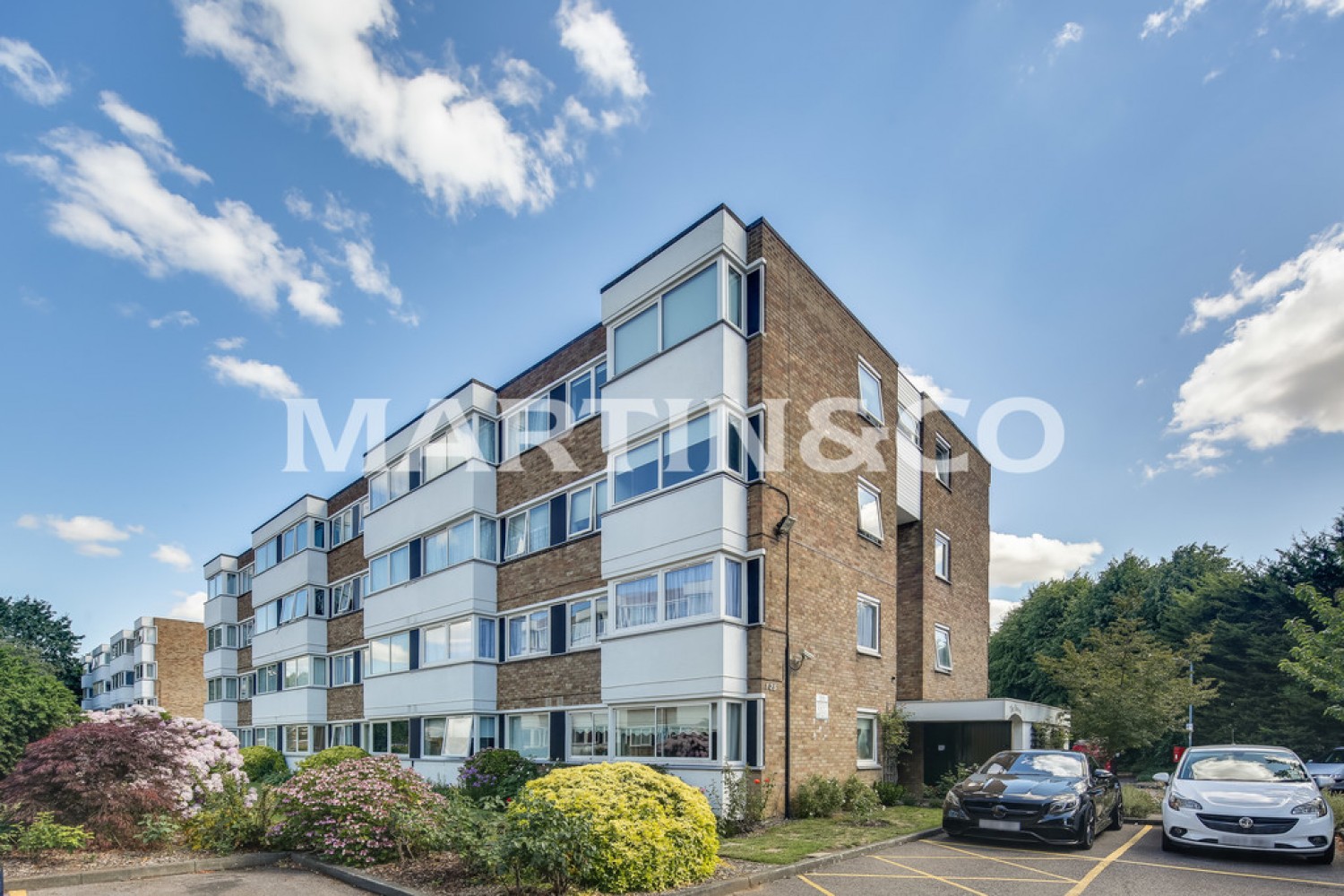 Queenswood Gardens, Aldersbrook, London