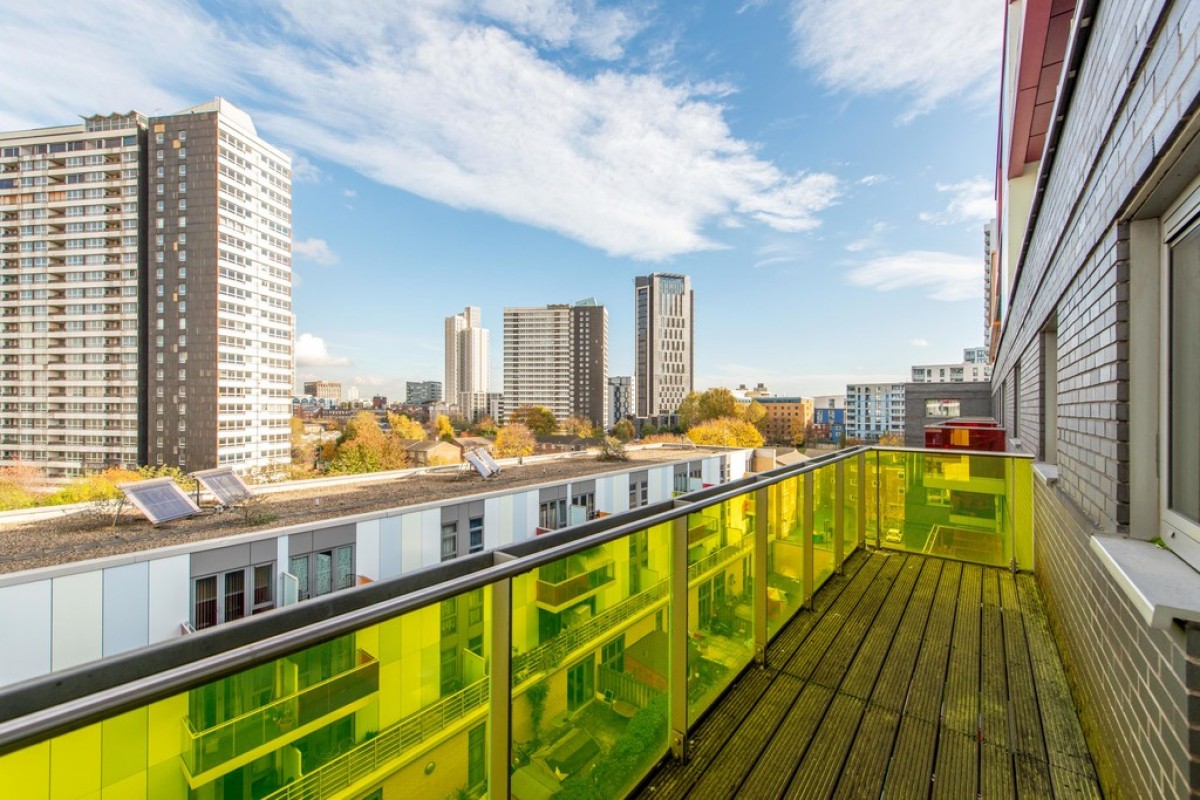 Azura Court, Stratford, London