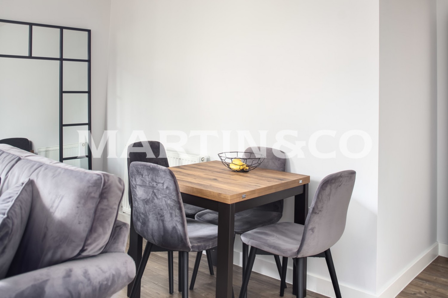 2 bedroom Flat for Sale Wildcary Lane, Harold Wood, Romford