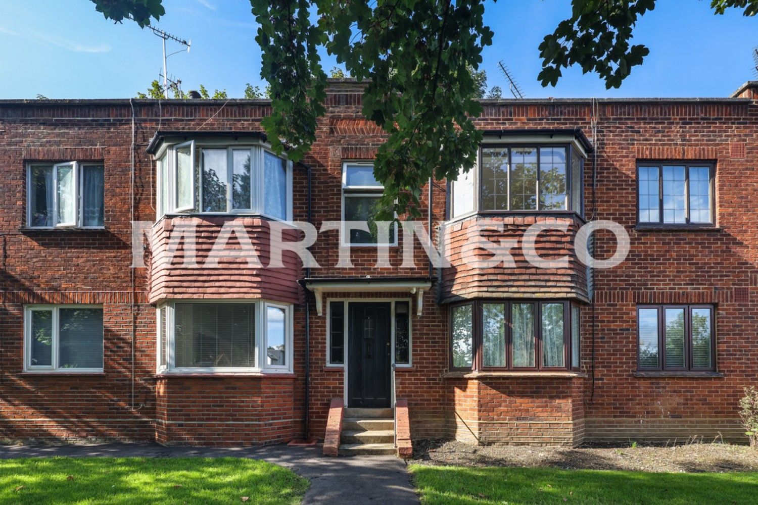 Crescent View, Loughton