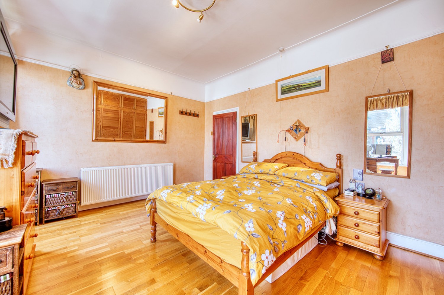 3 bedroom House for Sale Addison Road, Wanstead
