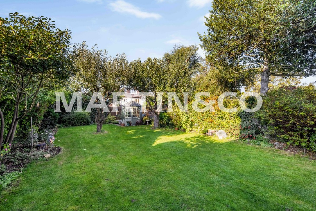 Overton Drive, Wanstead, london