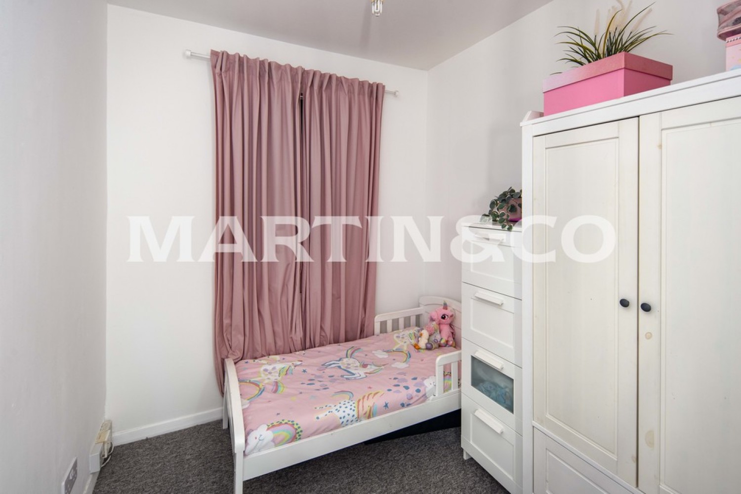 3 bedroom House for Letting Hookstone Way, Woodford