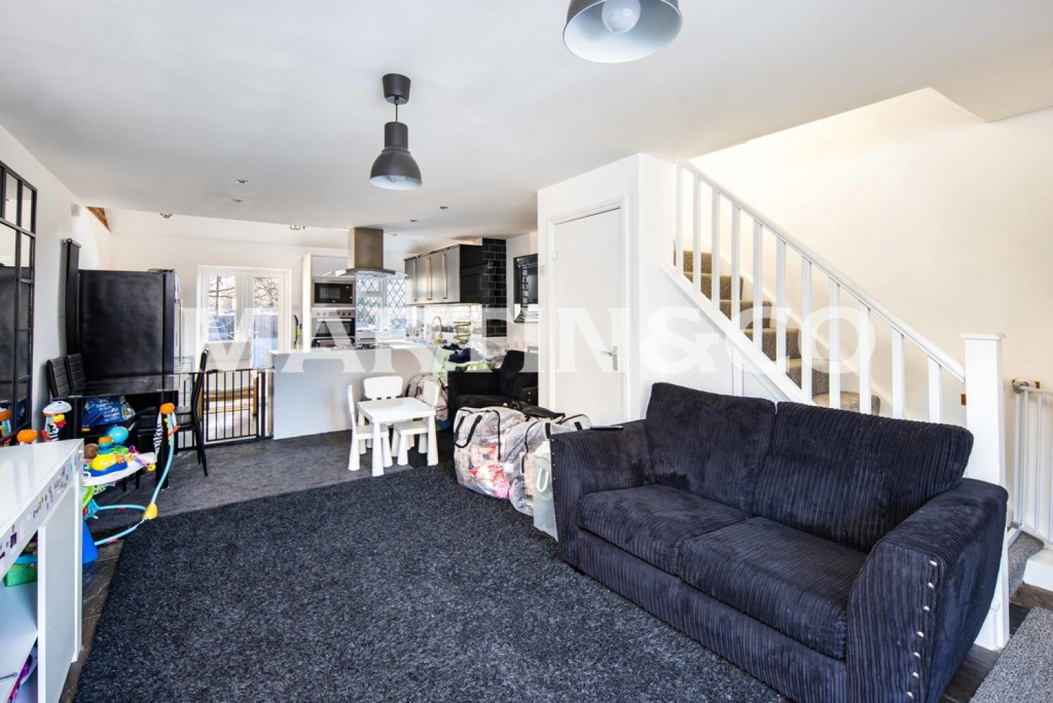 3 bedroom House for Letting Hookstone Way, Woodford