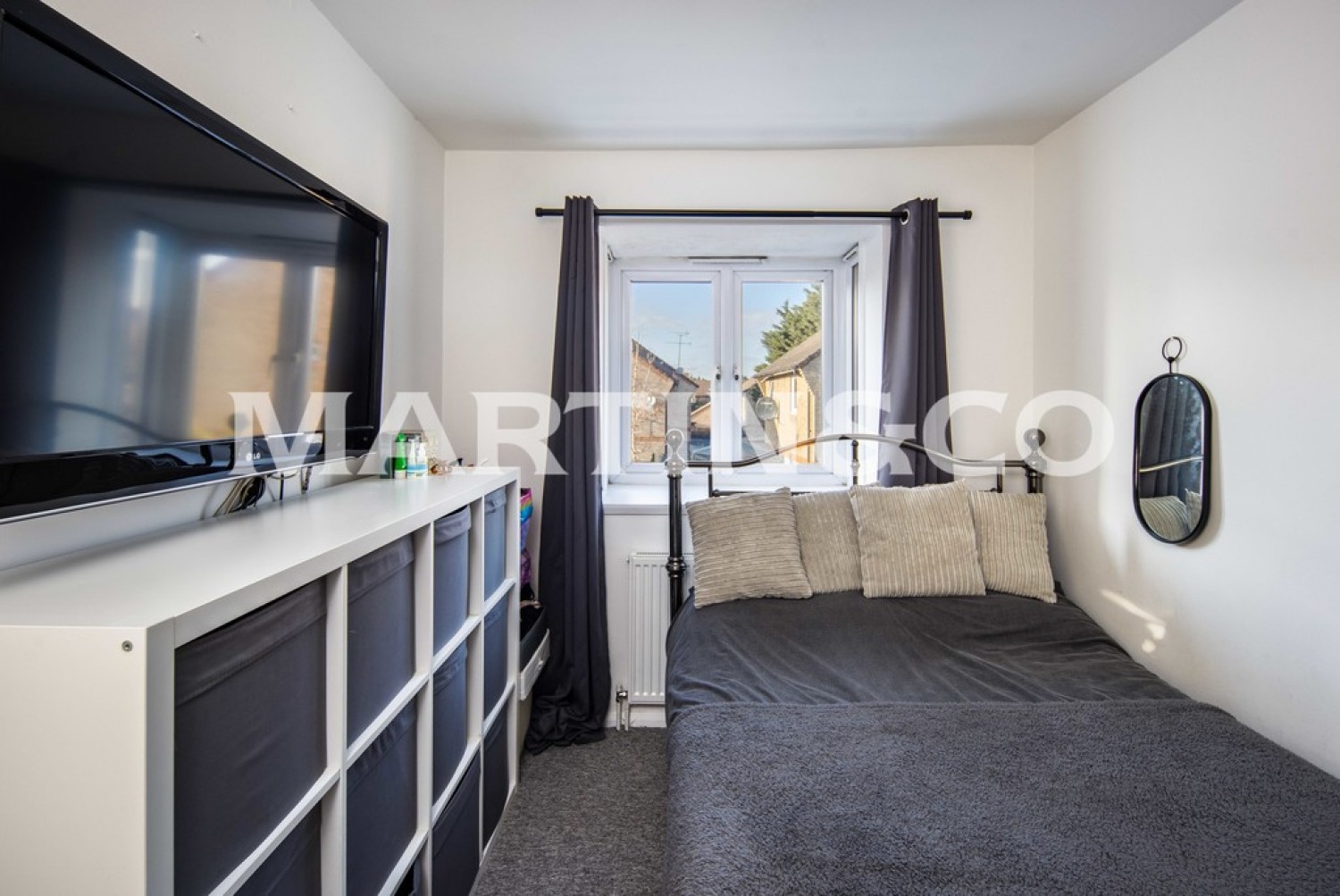 3 bedroom House for Letting Hookstone Way, Woodford