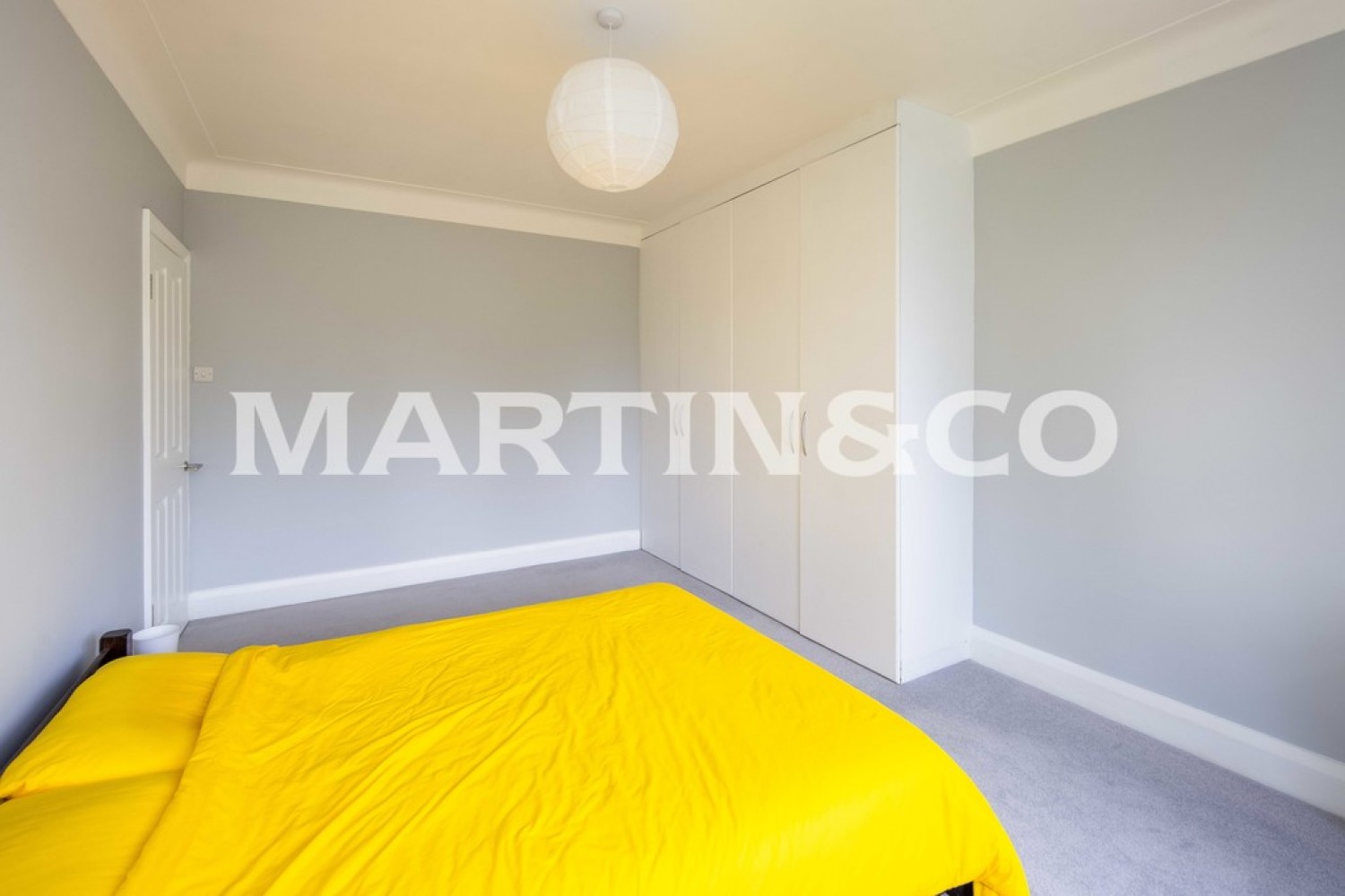 2 bedroom Flat in Hainualt Court , Walthamstow