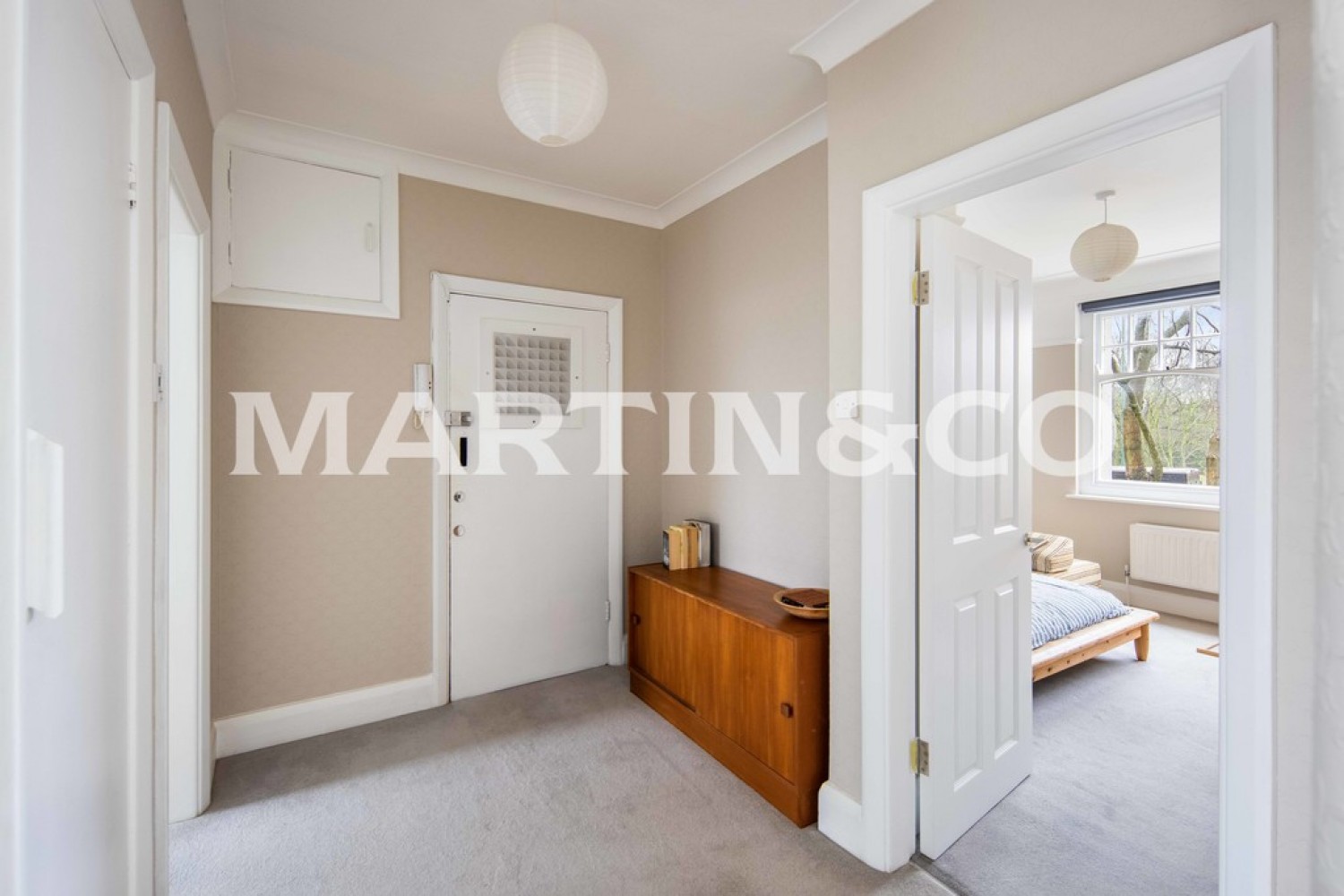 2 bedroom Flat in Hainualt Court , Walthamstow