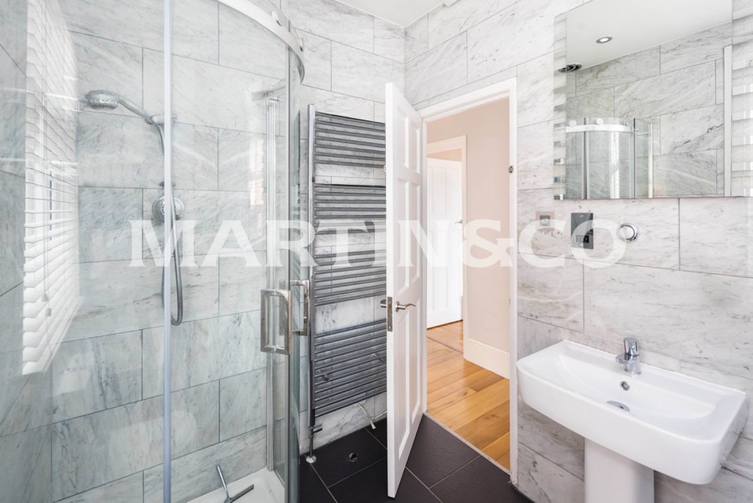 4 bedroom House for Sale Langley Drive, Wanstead