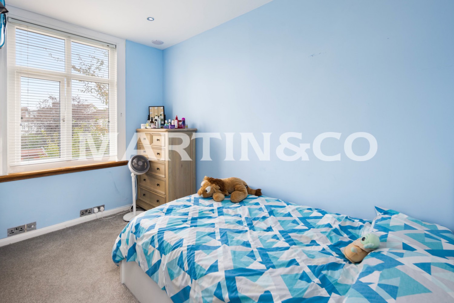 4 bedroom House for Sale Langley Drive, Wanstead