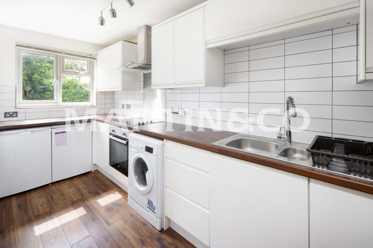 1 bedroom Flat for Letting Osprey Close, Wanstead