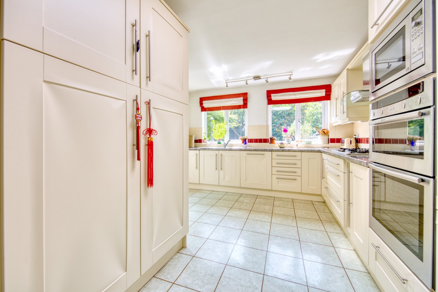 4 bedroom House for Sale Spratt Hall Road, Wanstead