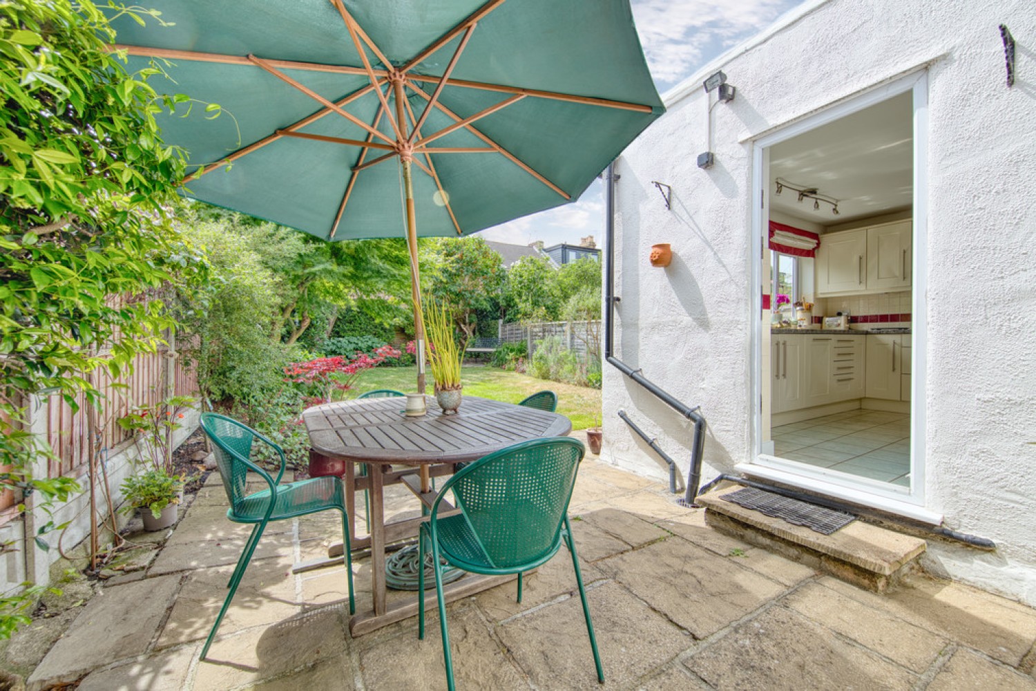 4 bedroom House for Sale Spratt Hall Road, Wanstead