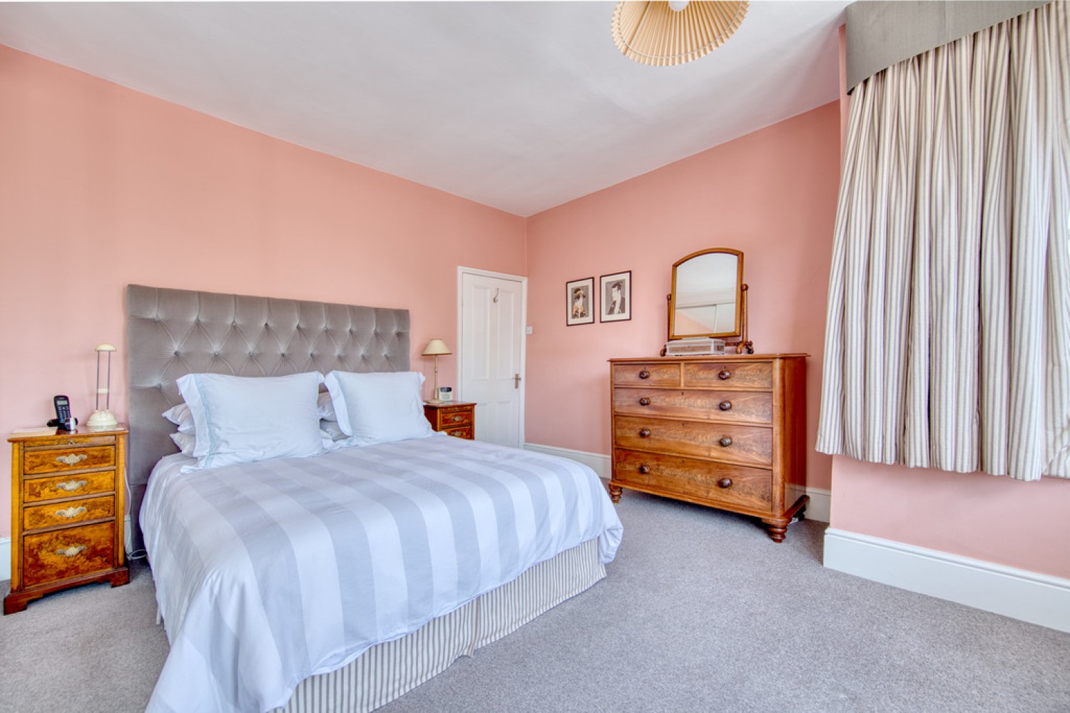4 bedroom House for Sale Spratt Hall Road, Wanstead