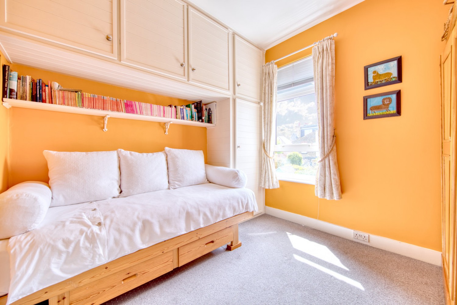 4 bedroom House for Sale Spratt Hall Road, Wanstead