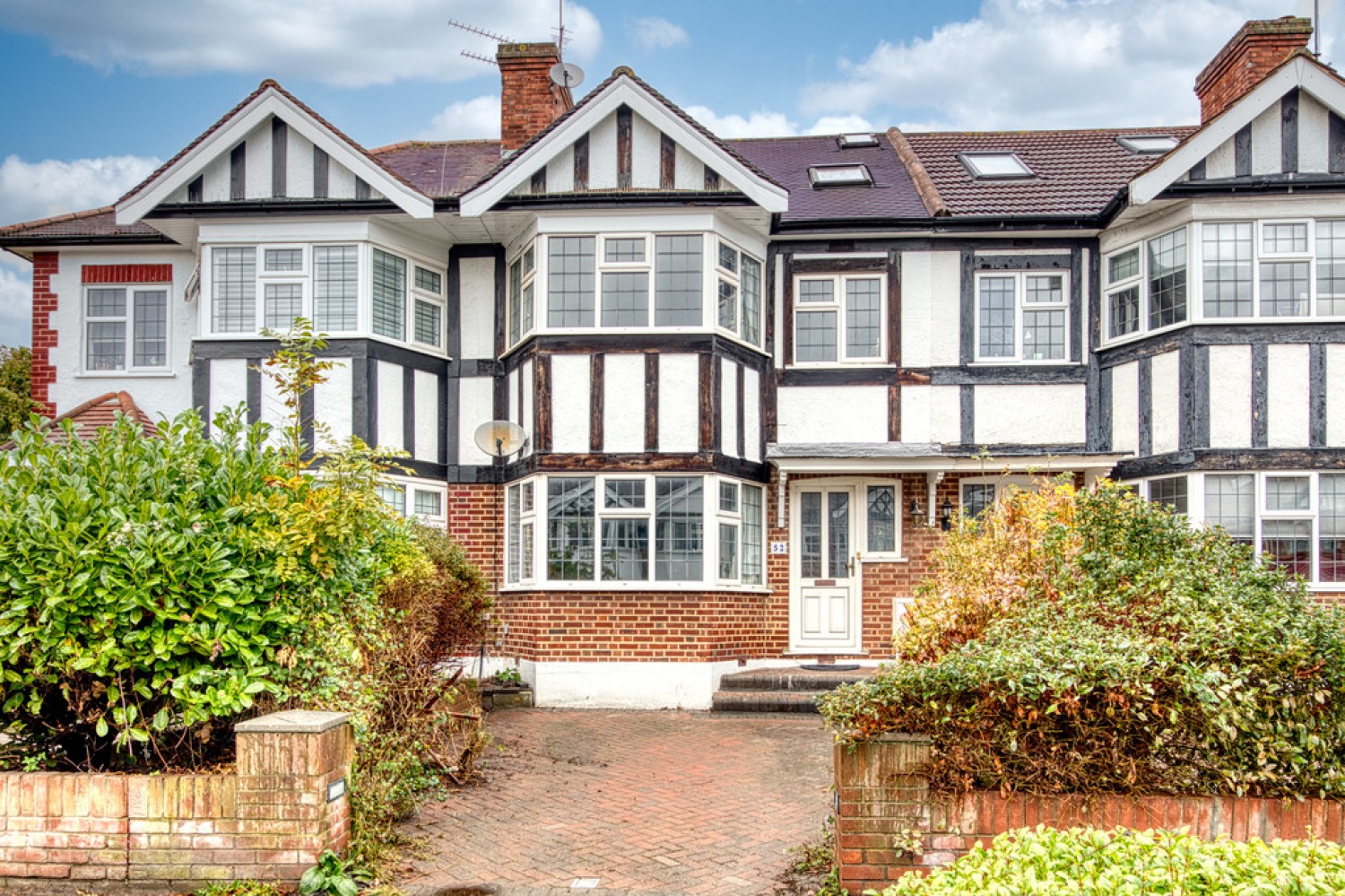 4 bedroom House for Sale Elmcroft Avenue, Wanstead