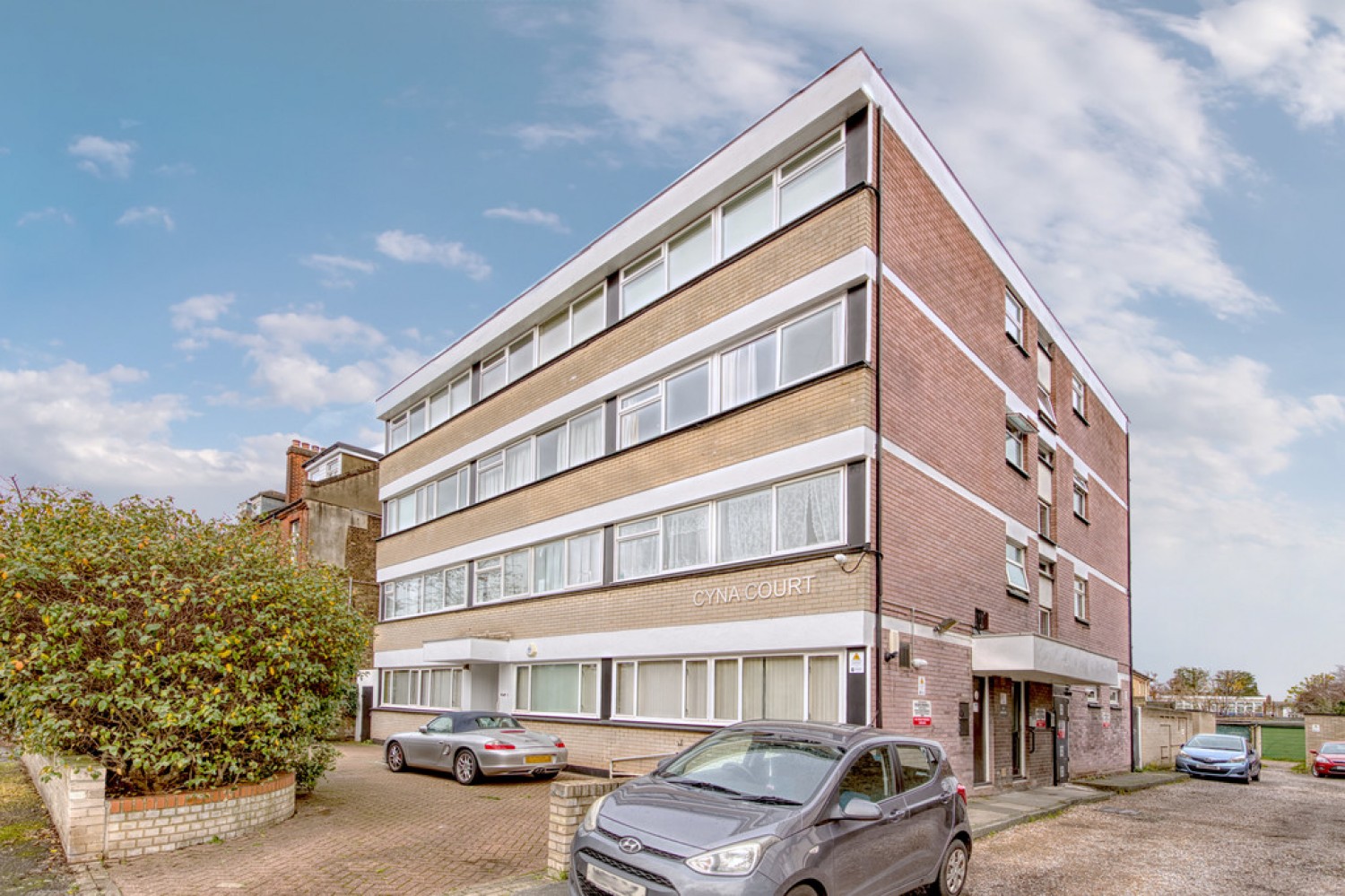 Cyna Court, Wanstead