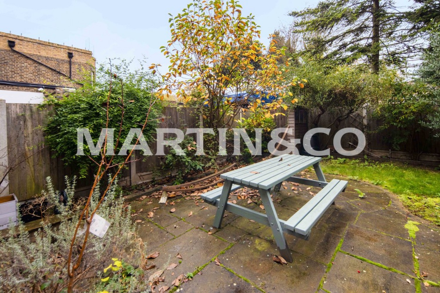 2 bedroom Flat for Letting Cambridge Road, Wanstead, London