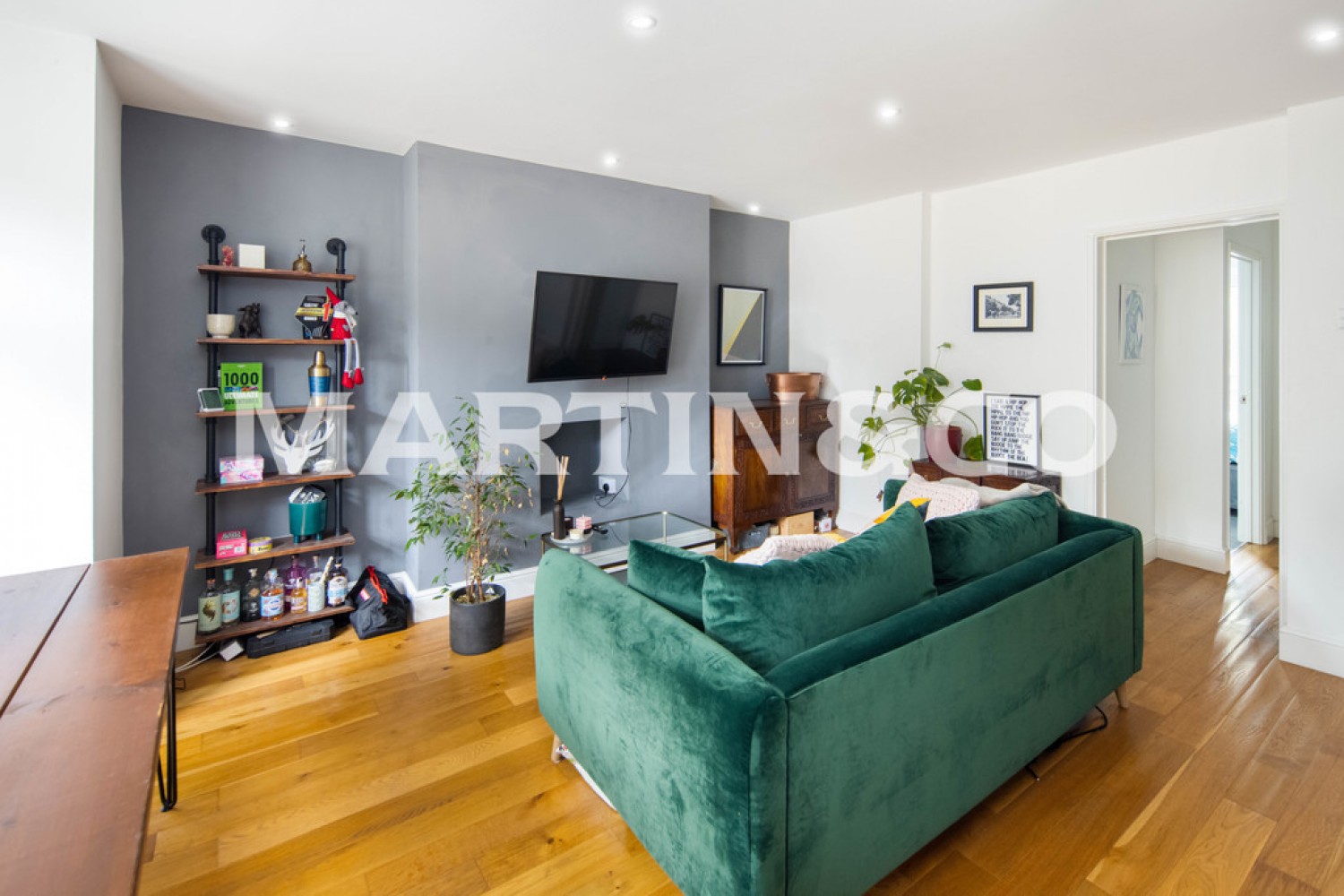 2 bedroom Flat for Letting Cambridge Road, Wanstead, London