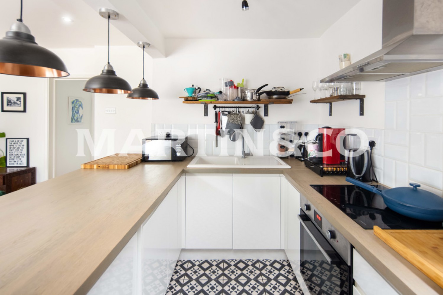 2 bedroom Flat for Letting Cambridge Road, Wanstead, London
