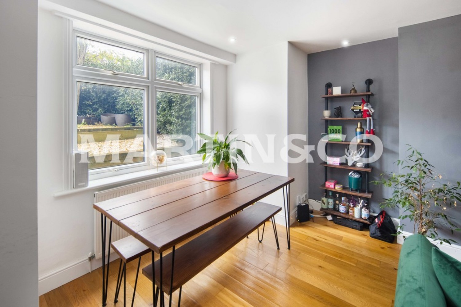 2 bedroom Flat for Letting Cambridge Road, Wanstead, London