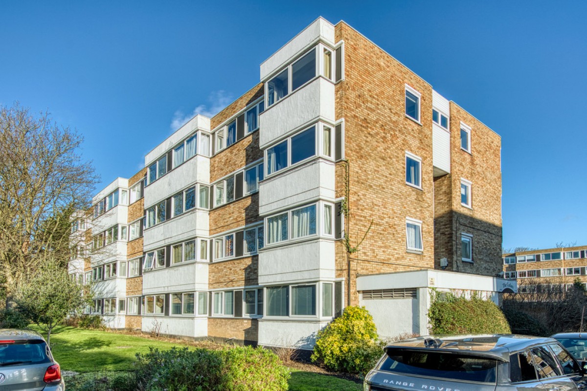 Queenswood Gardens, Wanstead