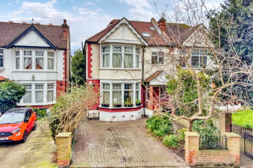 Blake Hall Crescent, Wanstead