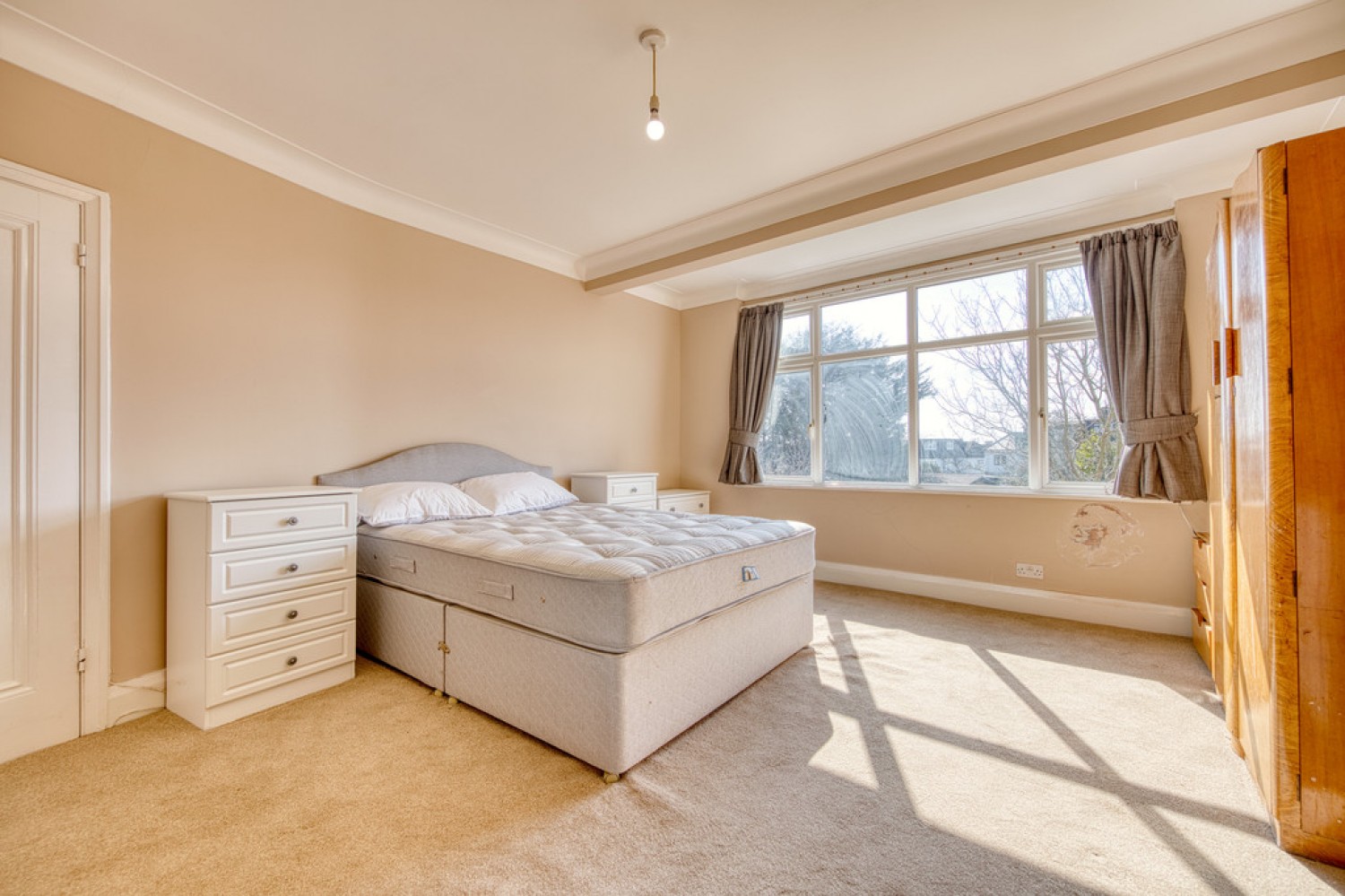 Falmouth Gardens, Redbridge