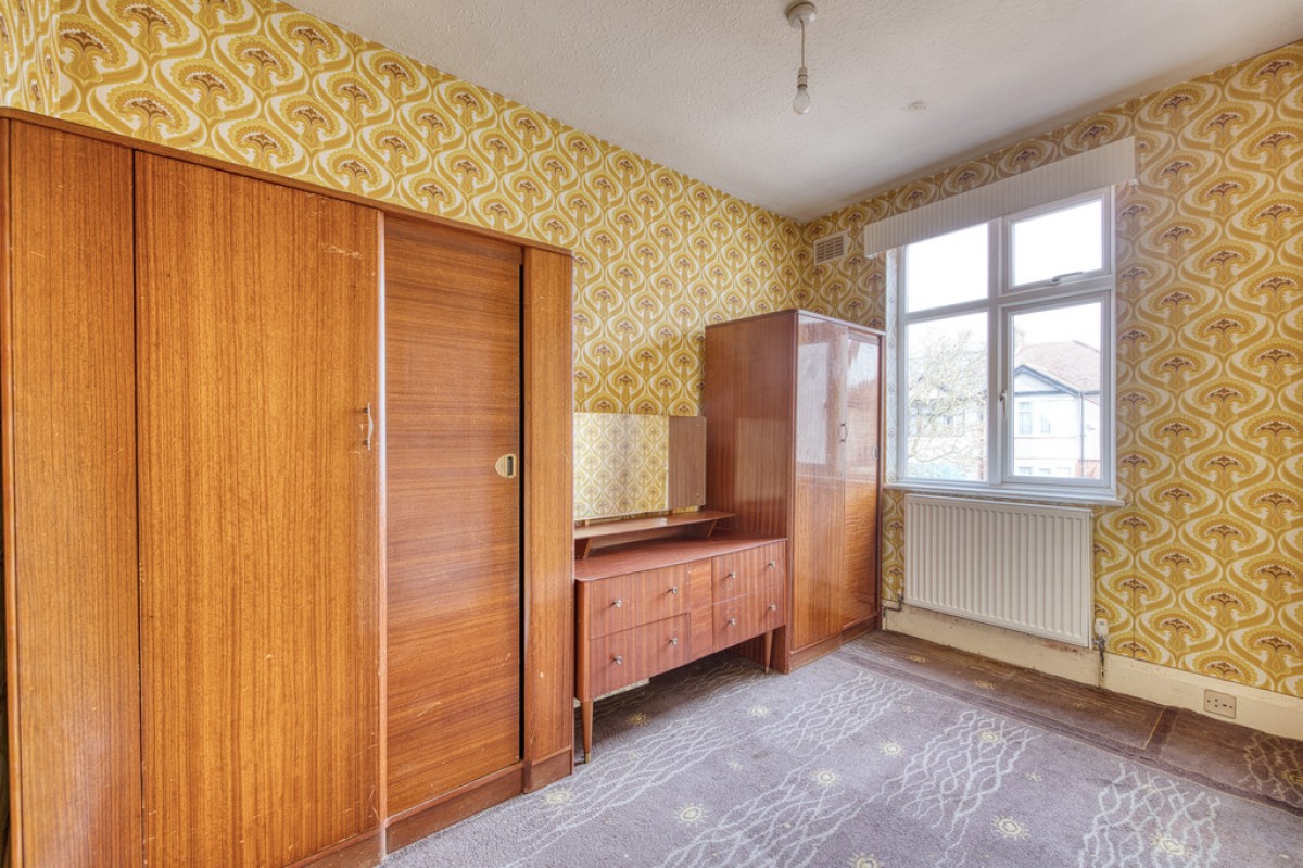 Falmouth Gardens, Redbridge