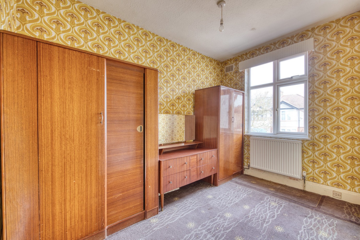 Falmouth Gardens, Redbridge