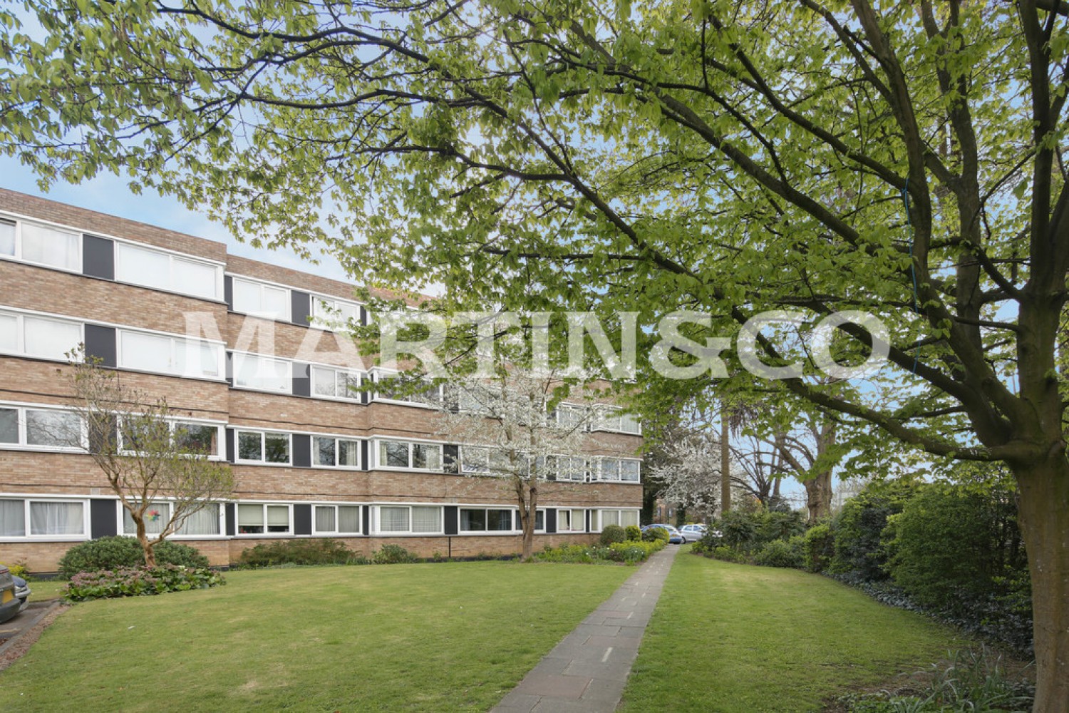 Queenswood Gardens, Wanstead