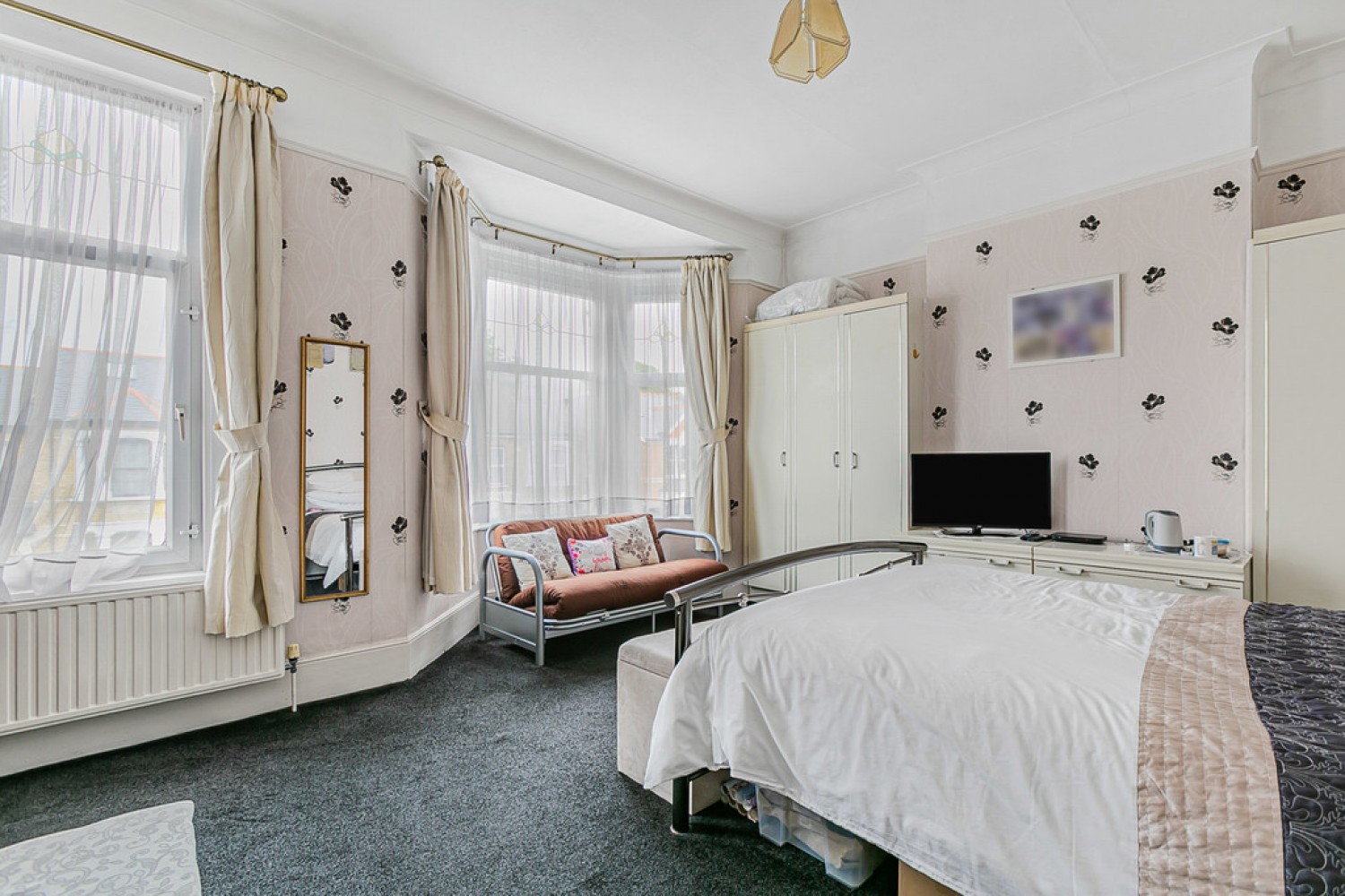 5 bedroom House for Sale Selsdon Road, Wanstead