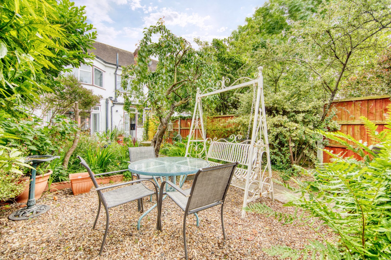 Colvin Gardens, Wanstead